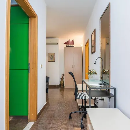 Apartment On Island Near Sandy Beaches
